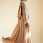 hero-abaya-FYbrJCfT